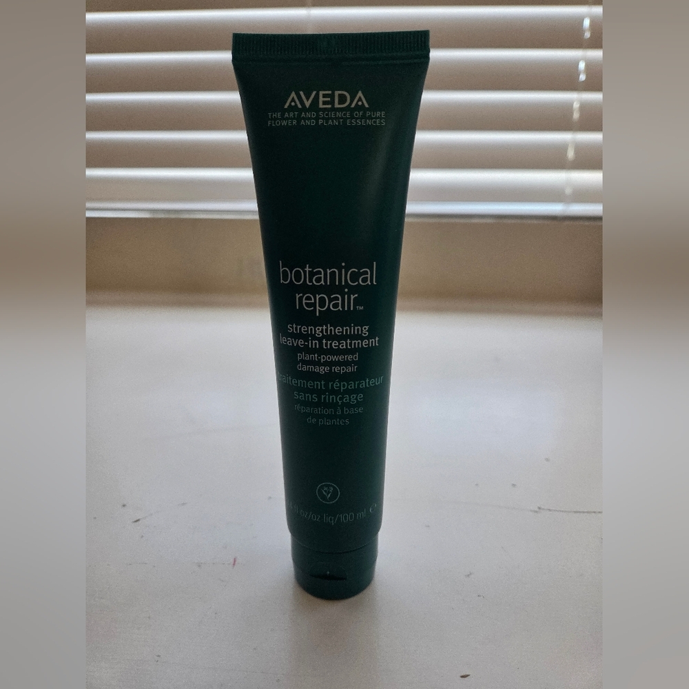 Aveda Botanical Repair Strengthening Treatment - Green